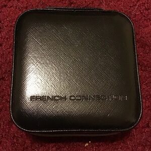 FRENCH CONNECTION BLACK LEATHER TRAVEL JEWELRY CASE